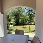 Nik Ксамил
