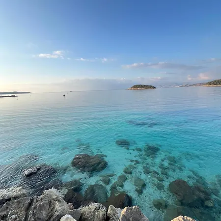 Nik * Ksamil